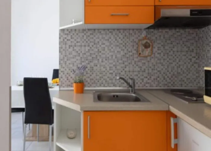 Ane - With Terrace 2 아파트 몰루나트